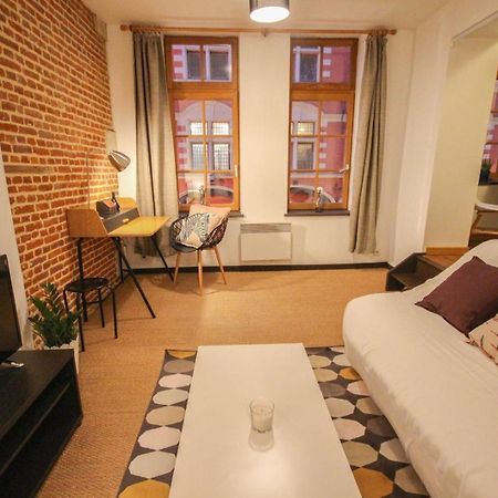 One Bedroom Equipped In Old ليل المظهر الخارجي الصورة